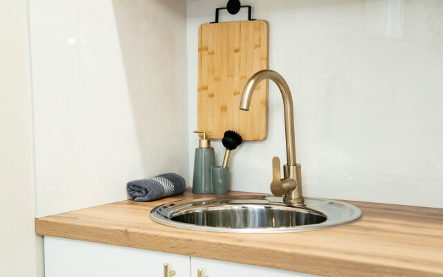 Апартаменты на берегу реки Анагара