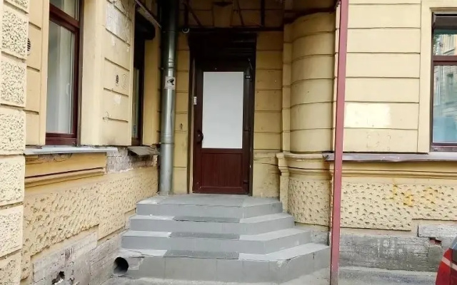 Отель ИЮНЬ на Загородном