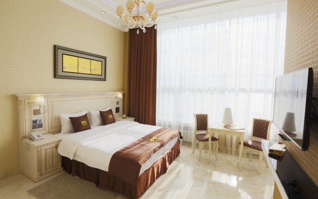 Cascade Hotel & SPA