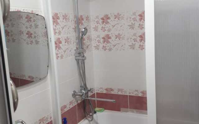 Novostroyka Na Ulitse Slavyanskaya 6a Flat