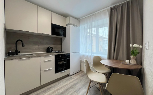 Квартира Трехкомнатная на Луначарского 181