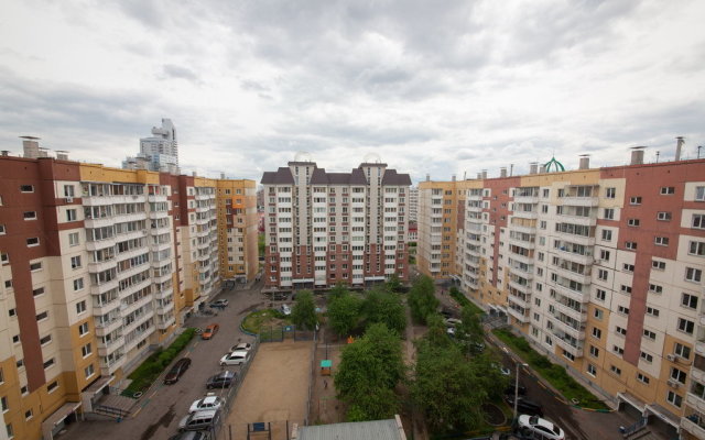 Dvukhkomnatnaya na Alekseeva 99 Flat