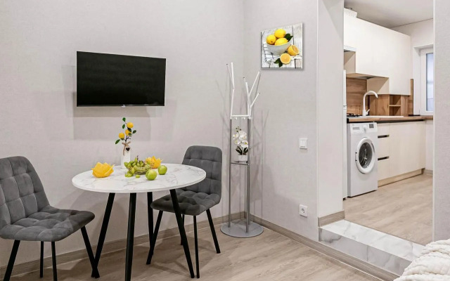 Na Ulitse Shalyapina 12 Flat