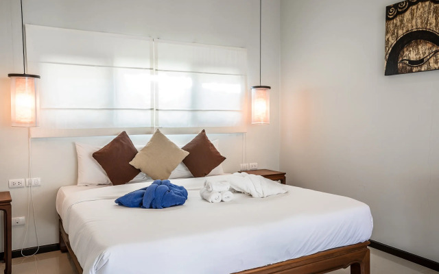 Buton 3 BR, Private Pool, Nai Harn Beach Villa