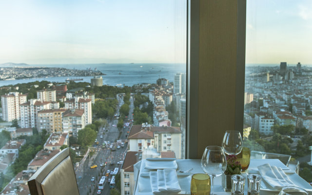 Renaissance Istanbul Polat Bosphorus Hotel