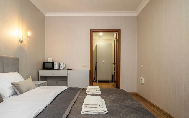 S Razvitoy Infrastruktupoy Apartments