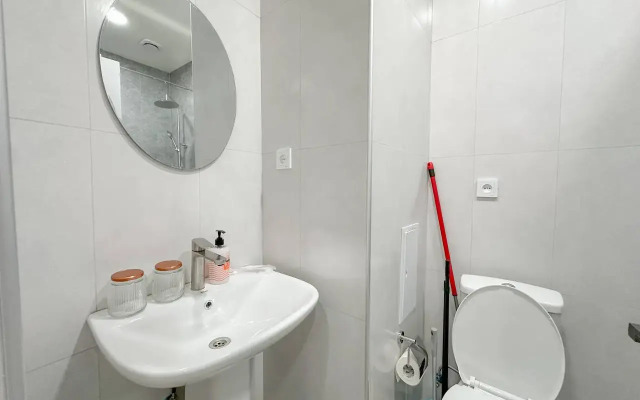 Ne Daleko Ot Metro Flat