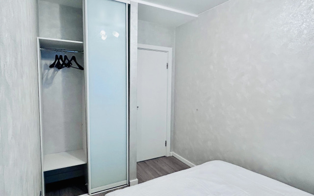 Dvukhkomnatnaya Briz u Kronshtadtskikh Vorot Flat