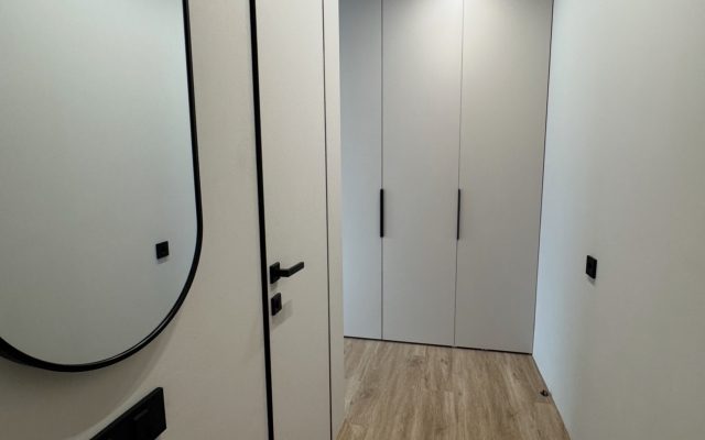 Stilnaya Studiya V Tsentre Kaliningrada Flat