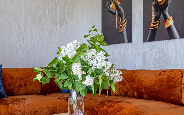 S Saunoy Private house