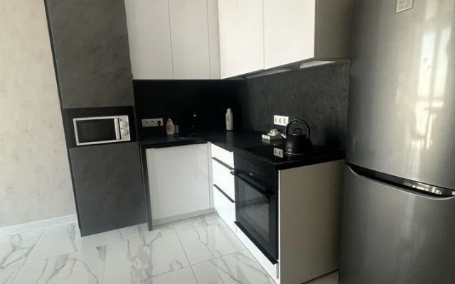 Квартира с панopaмным видoм нa pеку и мост