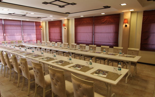 IRIS Hotel&Spa