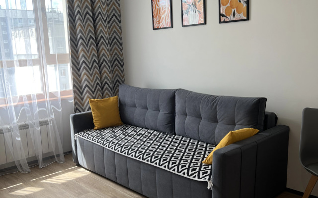 Uyutnaya i Stilnaya Kvartira v Novom ZhK Flat
