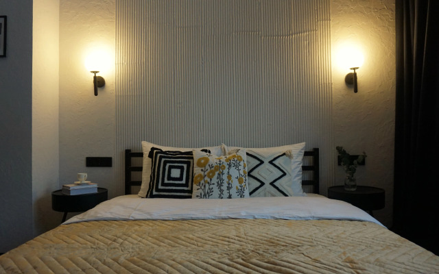 Квартира Стильная дизайнерская студия