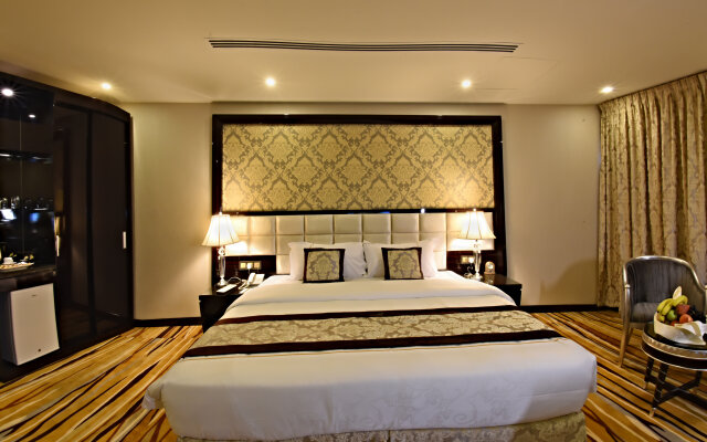 Отель Garden Plaza