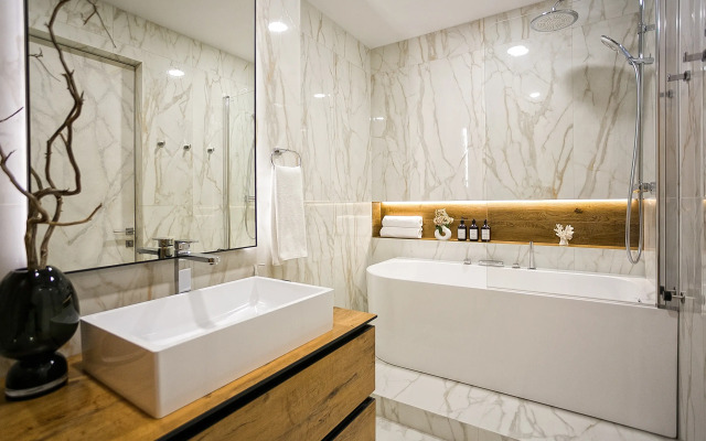 Yalta Plaza Apartments