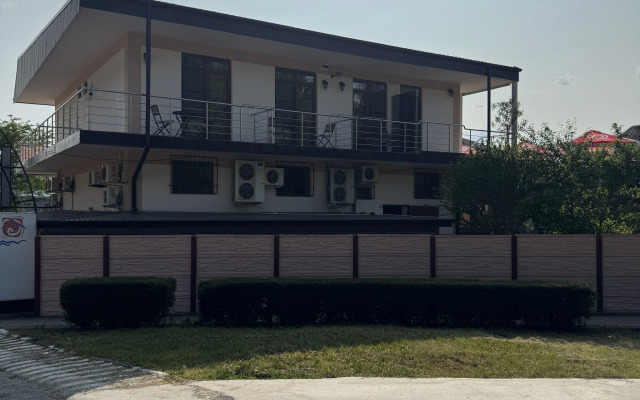 5 Guest House