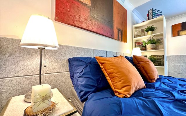 Damos Living - Superb Business En-Suite Studio Apartments