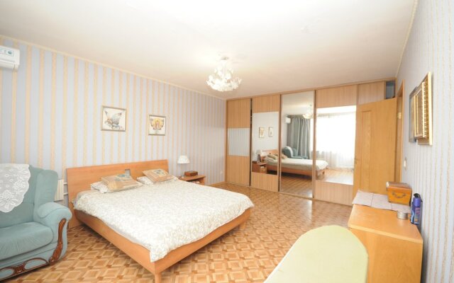 Апартаменты Уютная Трехкомнатная Квартира