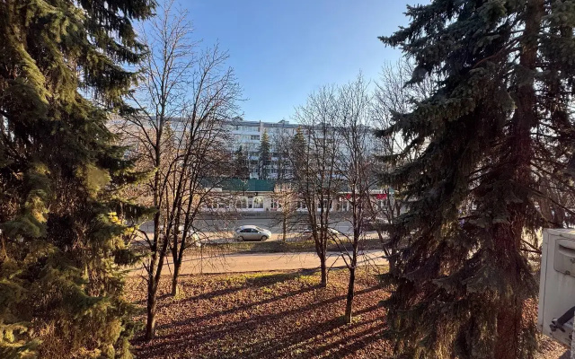 Kvartira PosutkaRu | Oktabr 413 | Gor Bol'nica i Kurortnyj park