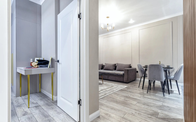 Vozle Khan-Shatyra i Mega Silkway Apartments