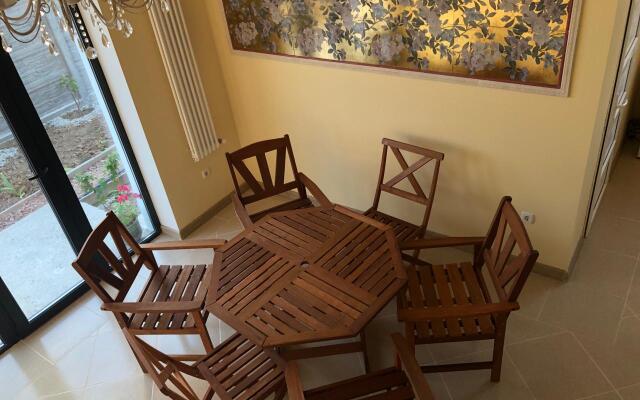 Mirabel Guest House
