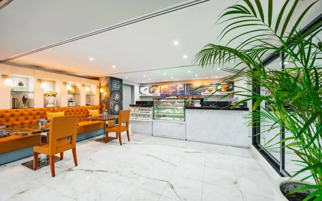 Golden Sands Hotel Apartments