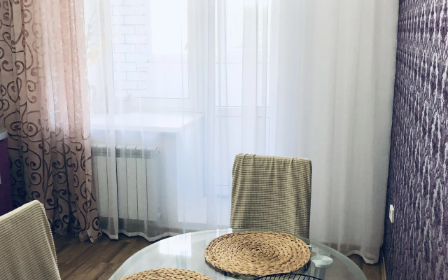 U Rivyery Chistopolskaya 72 Flat