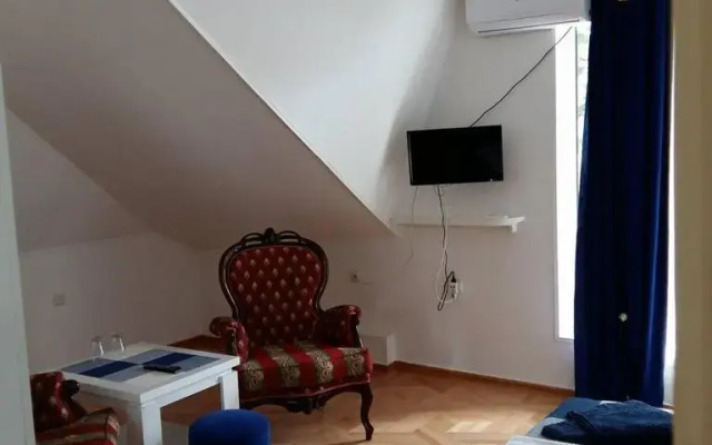 Renesans Hotel
