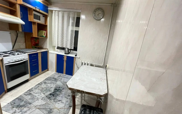 V Samom Tsentre Flat