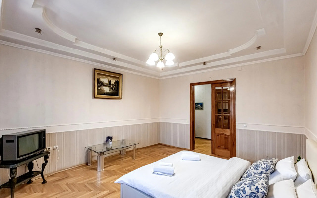 Апартаменты на Куйбышева Ирины Савельевой в центре курортного бульвара