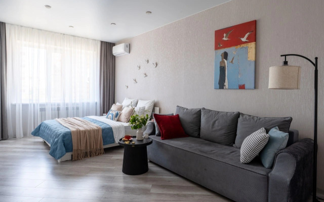 S Vykhodom V Roschu Vgosti61 Flat