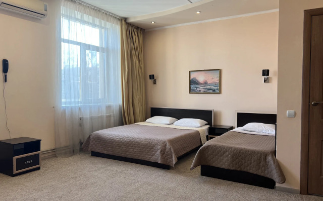 Yuzhnyij Dvorik Mini-Hotel