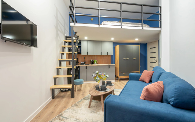 Prostornaya Studiya V Centre Peterburga Flat