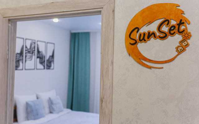 Апартаменты SunSet Академика Чазова