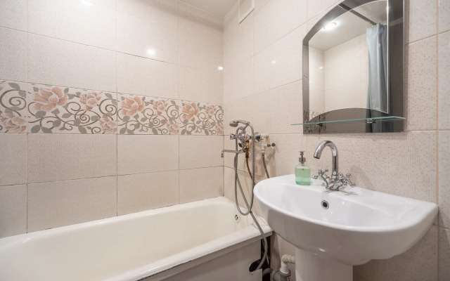 Апартаменты Просторная 1-комнатная квартира в центре возле набережной