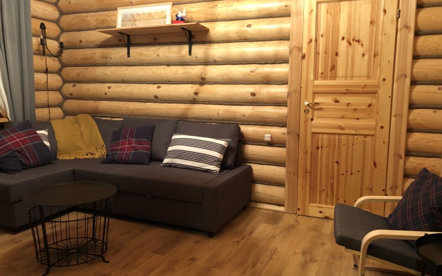 Гостевой Дом с Клёвой Рыбалкой в Своём Пруду, Около Реки