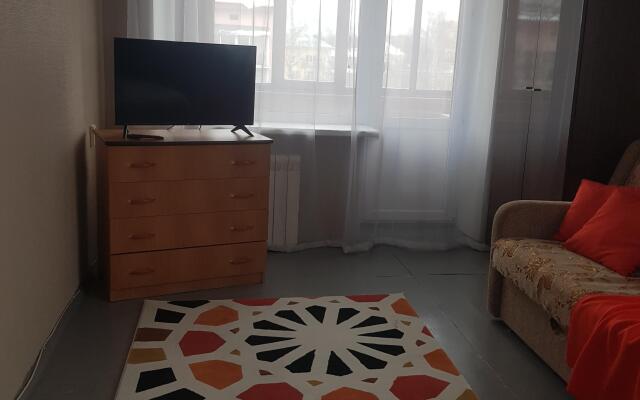 Oktybrskyi Prospekt 409 Flat