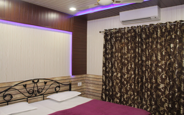 Good Luck Residency Hotel