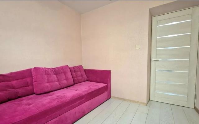Na Prospekte Oktyabrya 7 Apartments