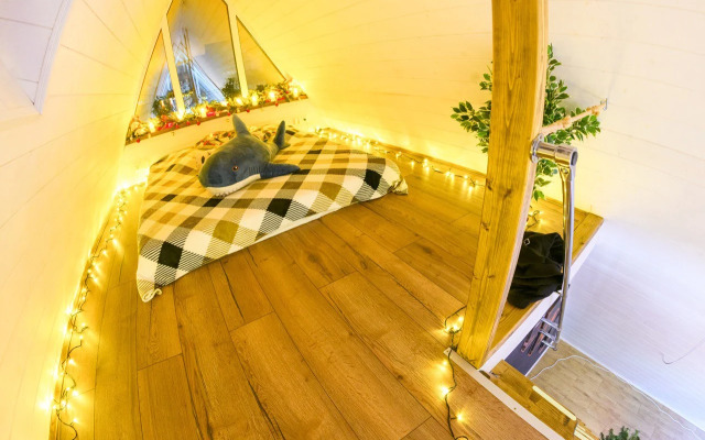 Частный дом дом у озера с чаном и баней