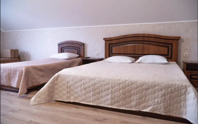 Lika Guest House