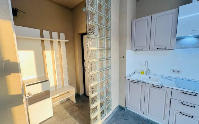 Chetyryokhmestnye apartamenty s balkonom ı basseynom na territorii Apartments