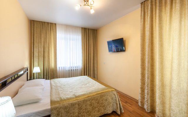 Arbat Pervyy Tyumen' Tsentr Hotel