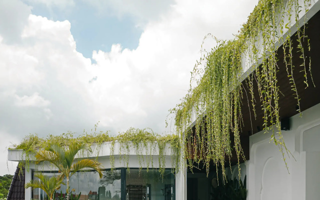 Курортный Oтель Sarai and Wander