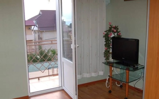 Gostevoy Dom na Tsitrusovoy