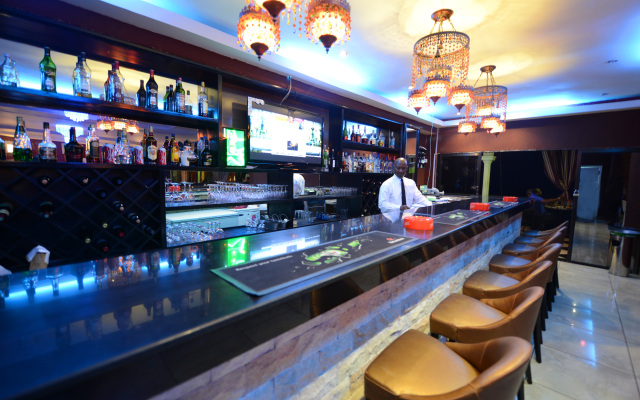 The Country Lodge Hotel