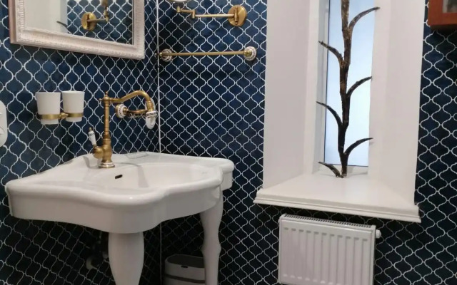 Частный дом Дом с мезонином на озере Селигер