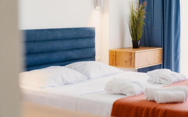 Next Orange Aparthotel Official