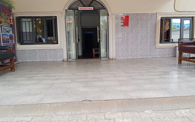 Отель Aneio Hotel
